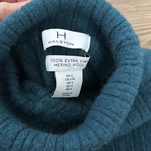 Girls Merino Wool Turtleneck - Picture 3 of 4